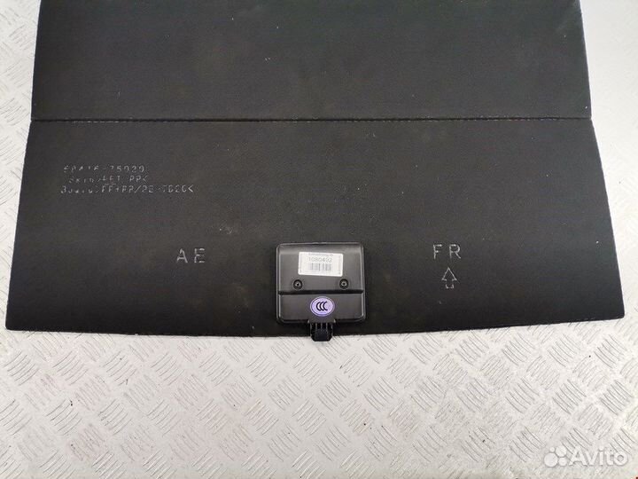 Шторка (полка) багажника для Lexus CT 5841676020C1