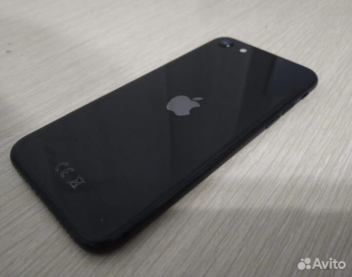 iPhone SE (2020), 64 ГБ