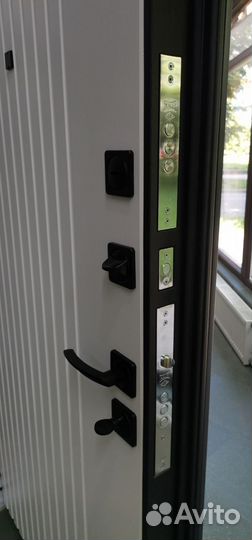 Дверь входная Люксор Вертикаль 11,5 см