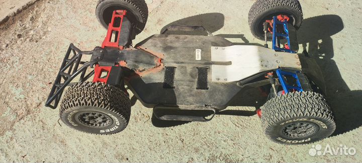 Радиоуправляемая модель Remo Hobby 9Emu