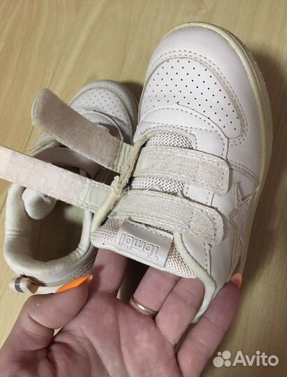 Кроссовки детские