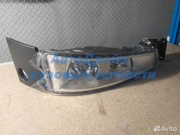 Фара противотуманная Volvo FH4 FM4 правая