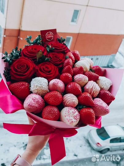 Букеты из клубники