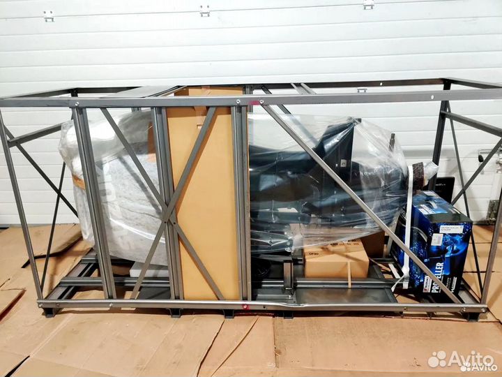 Мотор лодочный Suzuki DF200APX черный