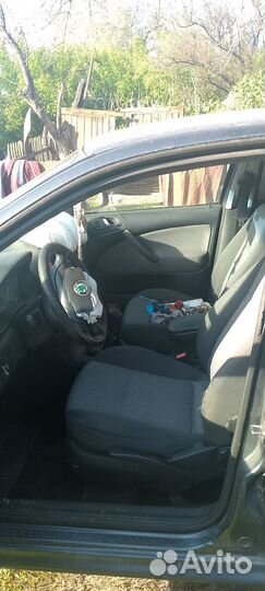 Skoda Octavia 1.9 МТ, 2009, битый, 236 000 км