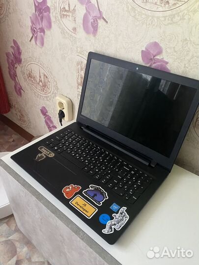 Ноутбук lenovo