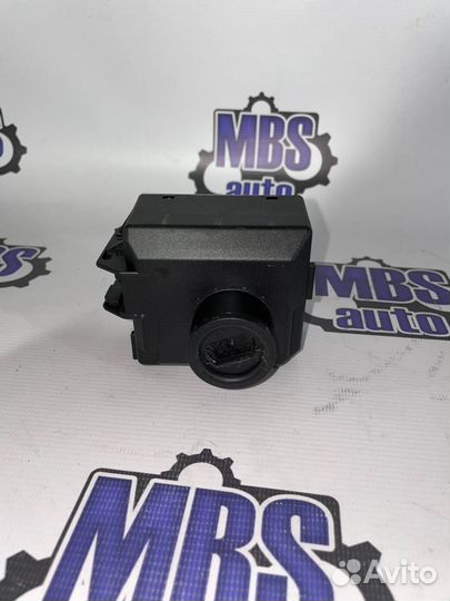 Замок зажигания Mercedes-Benz E-Класс A1669059102