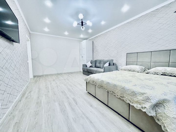 2-к. квартира, 56 м², 2/19 эт.