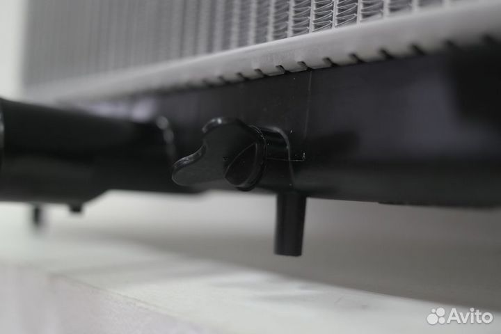 Радиатор охлаждения Митсубиси Аутлендер XL 13