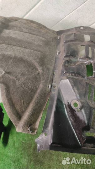 Подкрылок передний левый Lexus RX400H 2007