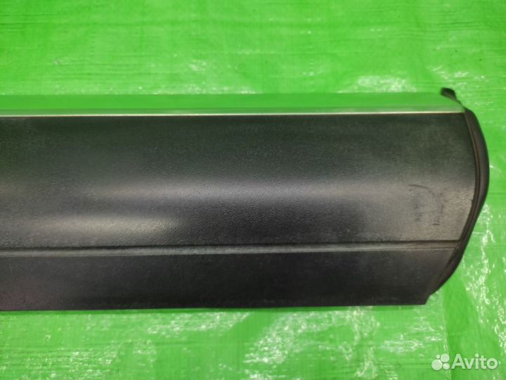 Накладка з/п двери + хром Touareg/Cayenne 02-10