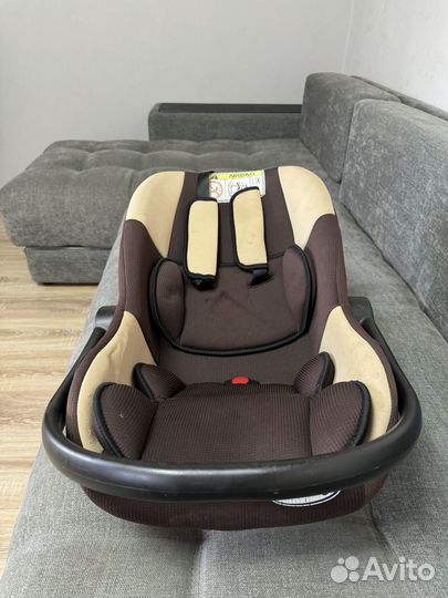 Автомобильное детское кресло от 0 до 18 кг