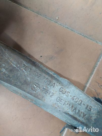 Кулак поворотный цапфа Audi Q7 Touareg Cayenne