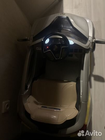 Продается детский электромобиль