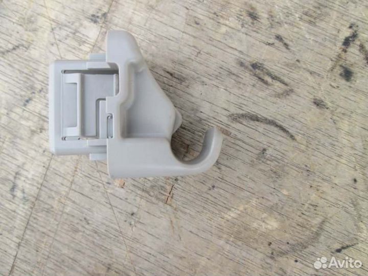 Крепление козырька Subaru Legacy BP5 EJ204 2007/8