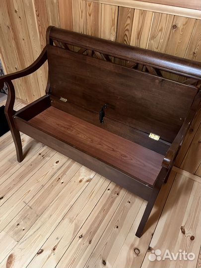 Банкетка в прихожую с ящиком