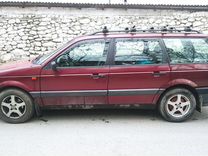 Volkswagen Passat 1.9 MT, 1992, битый, 330 000 км, с пробегом, цена 160 000 руб.