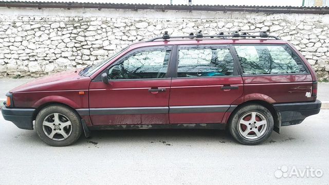 Volkswagen Passat 1.9 MT, 1992, битый, 330 000 км с пробегом, цена 160000 руб.