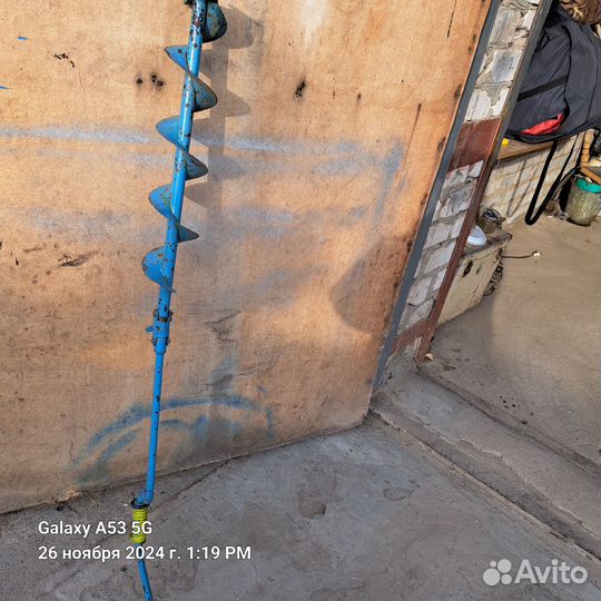 Ледобур для зимней рыбалки диаметр 130 б/у