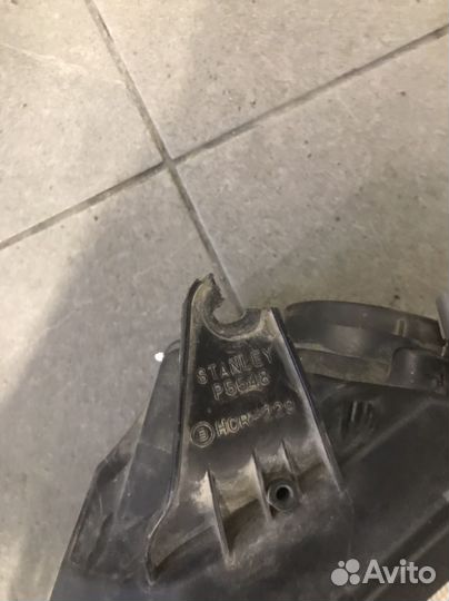 Фара левая передняя mazda demio рестаил