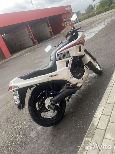 Обмен Honda Vt250F