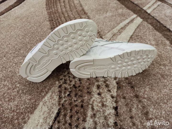 Кожаные кроссовки Reebok, оригинал 100%