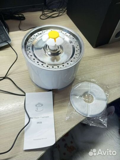 Фонтан поилка для кошек