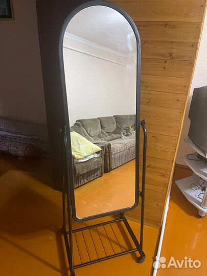 Зеркало напольное