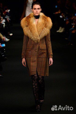 Меховой воротник, горжет, палантин лиса