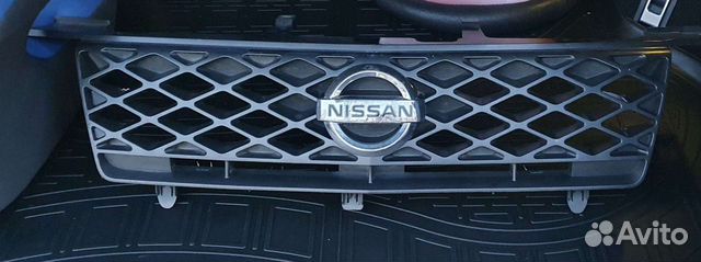 Решётка на Nissan
