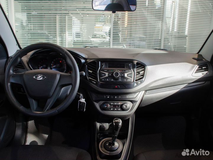 LADA Vesta 1.6 AMT, 2018, 240 111 км