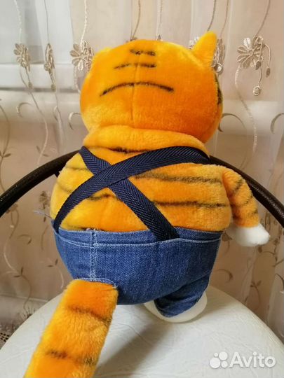 Кот мягкая игрушка