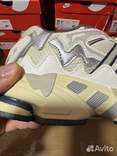 Кроссовки adidas response cl bad bunny