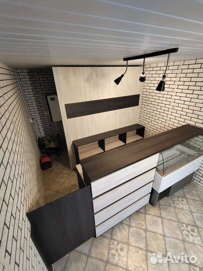 Торговый прилавок. Барная стойка