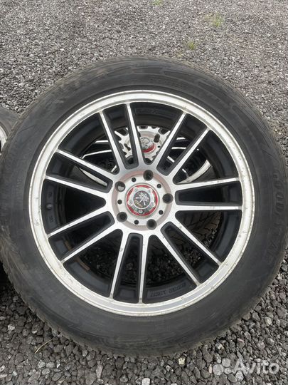 Goodyear UltraGrip Performance 215/55 R17 98