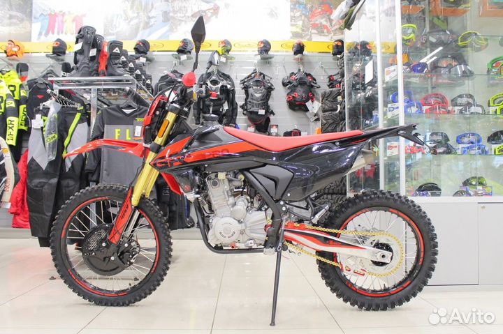 Мотоцикл GR2 Pro 300 (вод.охл.ZS174MN) 21/18