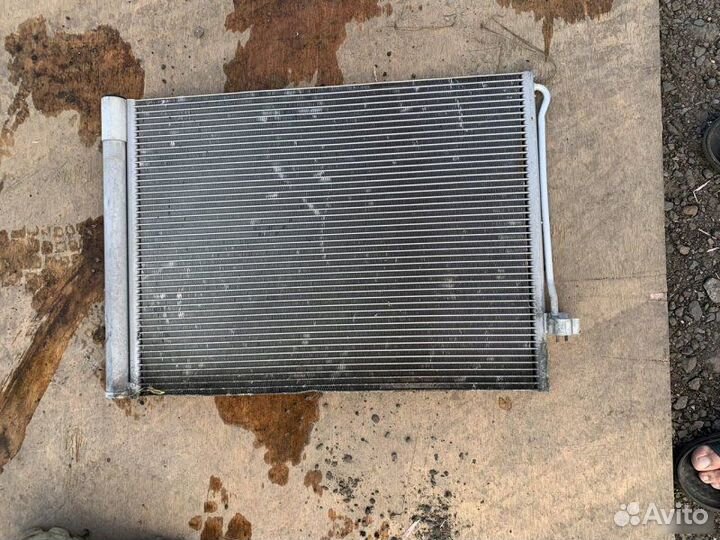 Радиатор кондиционера Bmw X5 E70