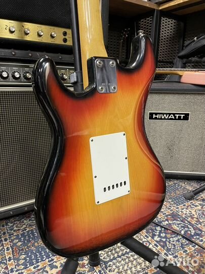 Гитара yamaha super rockenroller 400