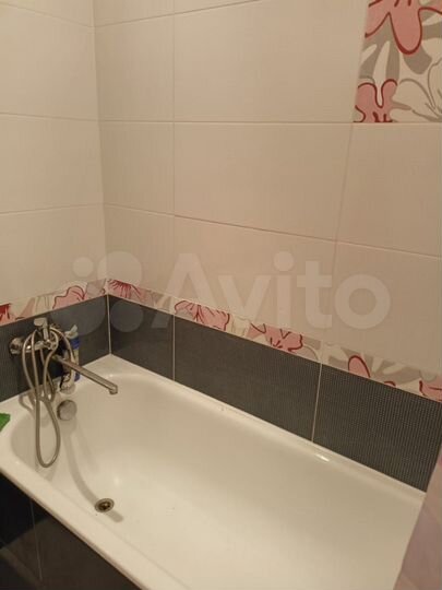 2-к. квартира, 49 м², 1/3 эт.