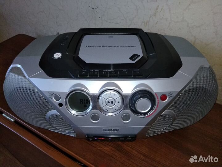 Магнитола Philips