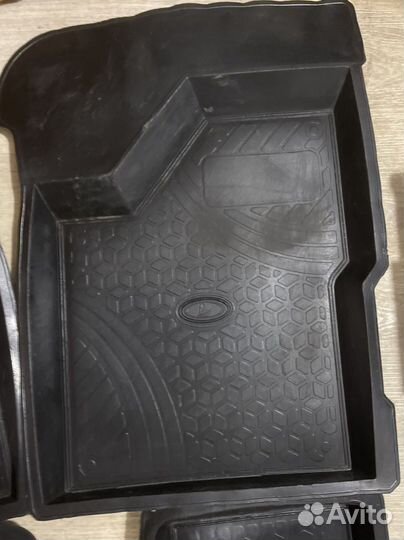 Резиновые коврики для LADA granta новые (комплект)