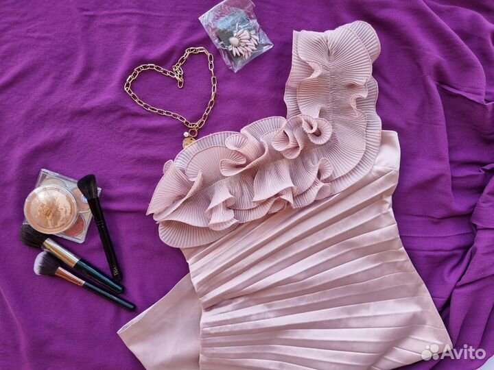 Нарядное женское платье 44 46 разные