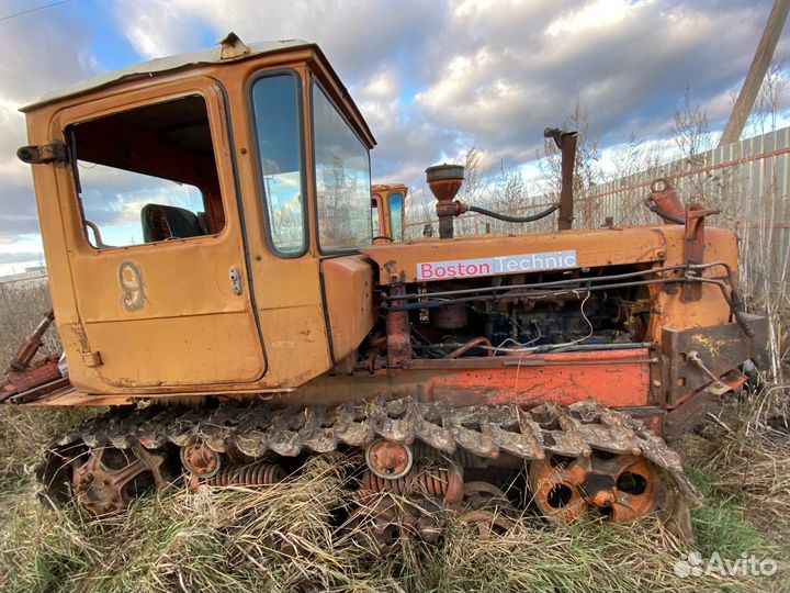 Трактор ВгТЗ ДТ-75, 1985