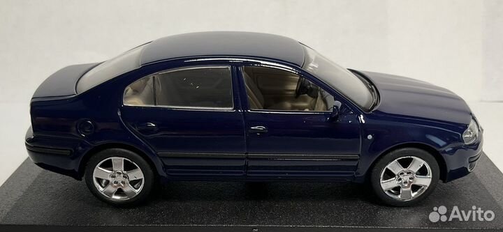 Модель 1/43 Skoda Superb производства Kaden