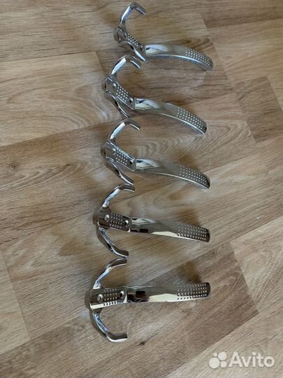 Крючки для одежды