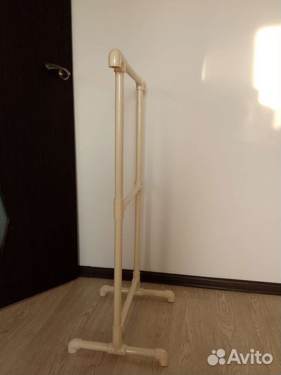 Вешалка для одежды напольная