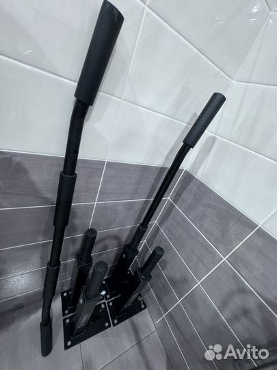 Турник настенный с брусьями