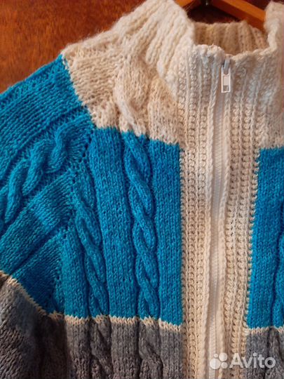 Кофта шерстяная новая ручной работы