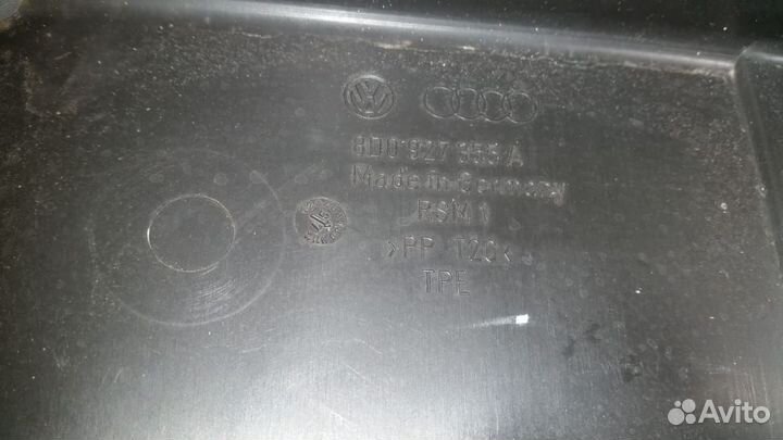 Корпус блока предохранителей VW Passat B5 1996-00