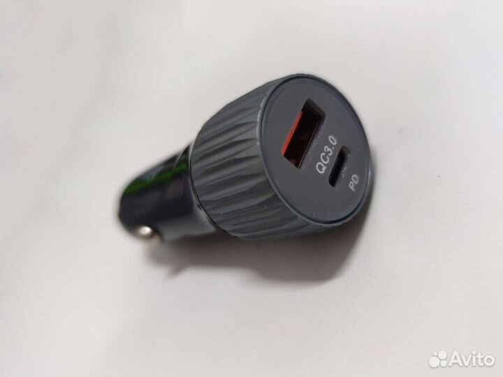 Автомобильное зарядное устройство PD30W+QC3.0